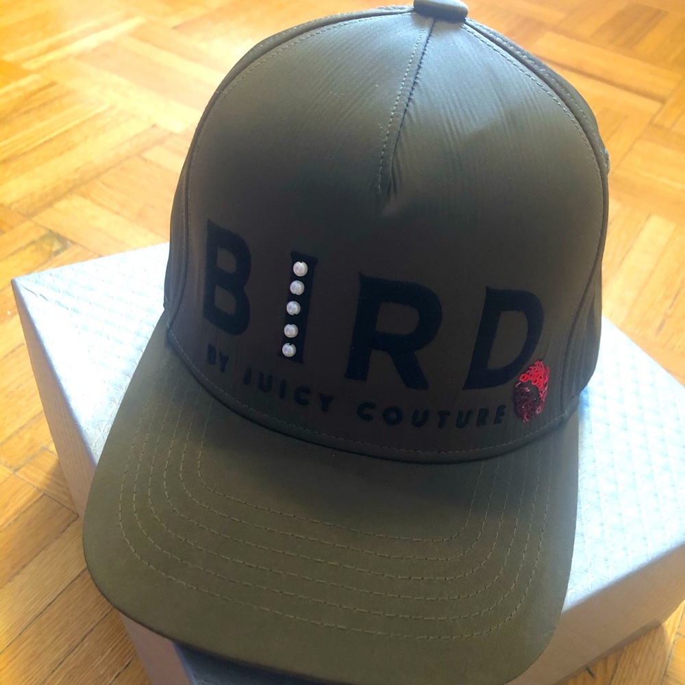 BIRD by JUICY COUTURE cap